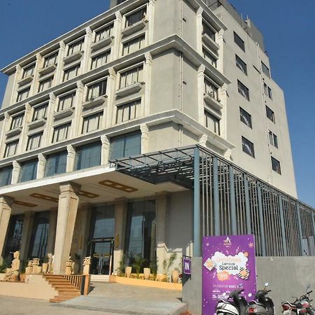 Hotel Accord Premier Raigarh Luaran gambar